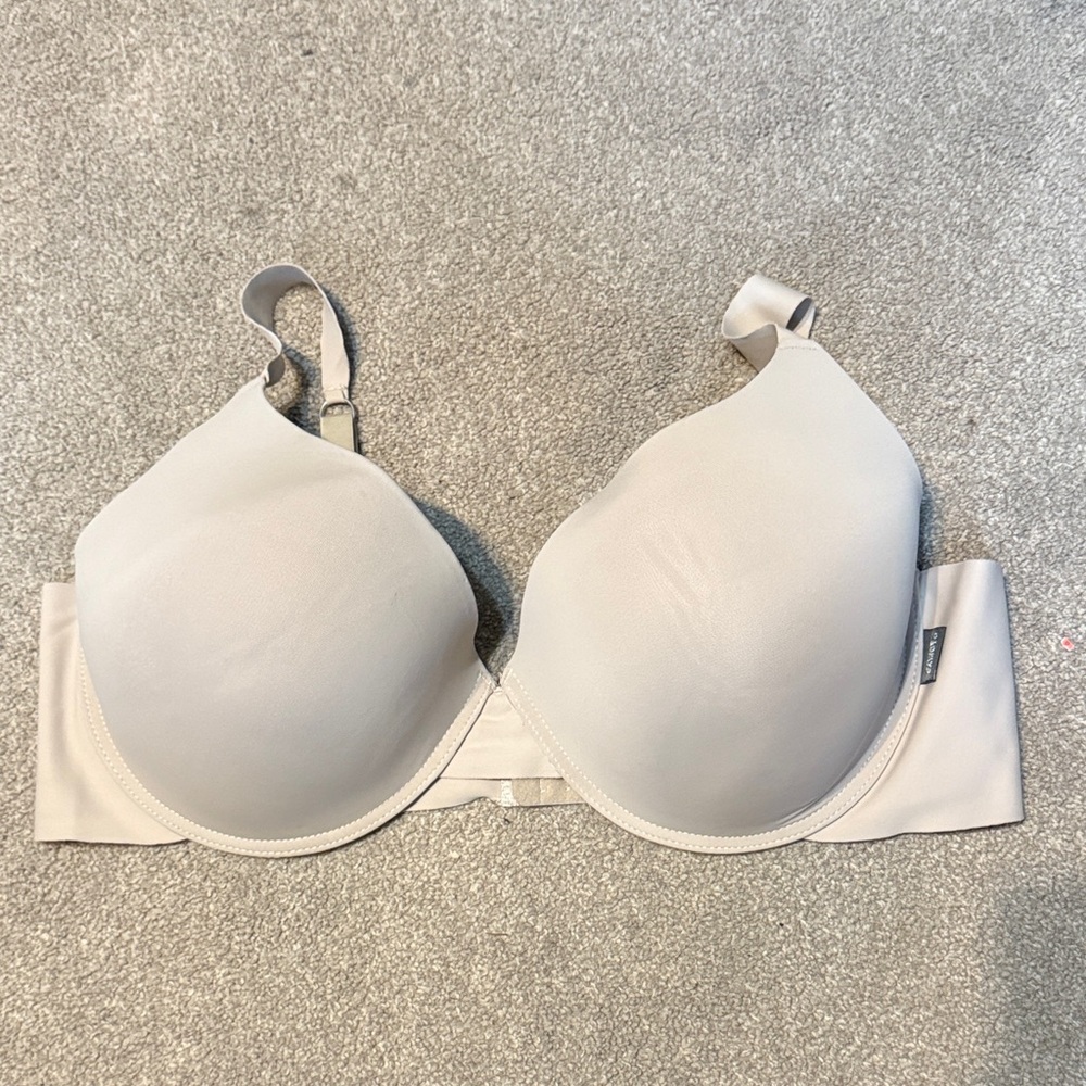 Vince Camuto Beige Lightly Lined Full Coverage Bra Size 42 D